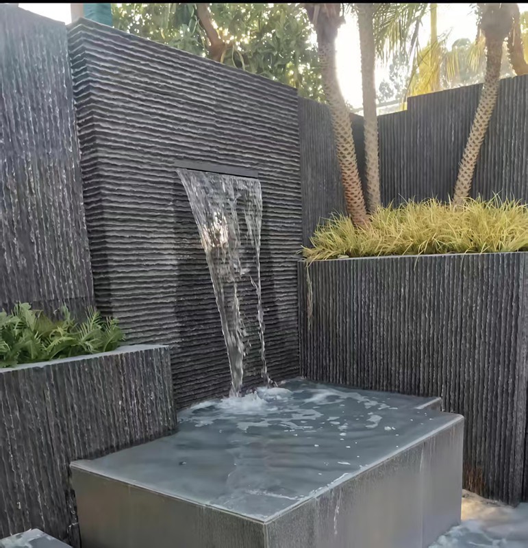 Moisture Resistant Cultured Stone Panels